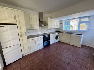 Kitchen- click for photo gallery